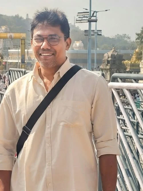Vamshi, founder and architect of Dé Crafterz